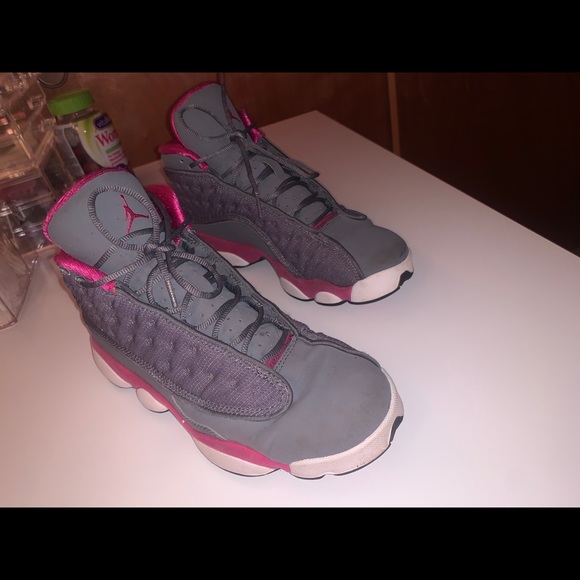 Jordan 13’s size 7 - Picture 3 of 5